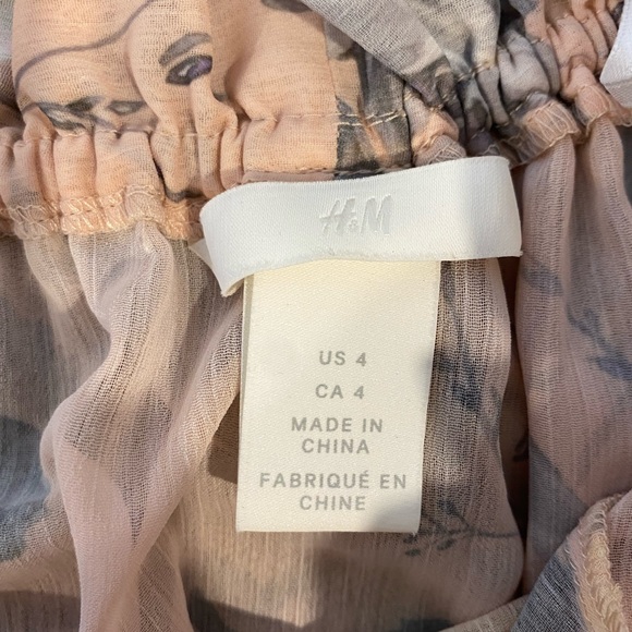 H&M floral top - Picture 4 of 5